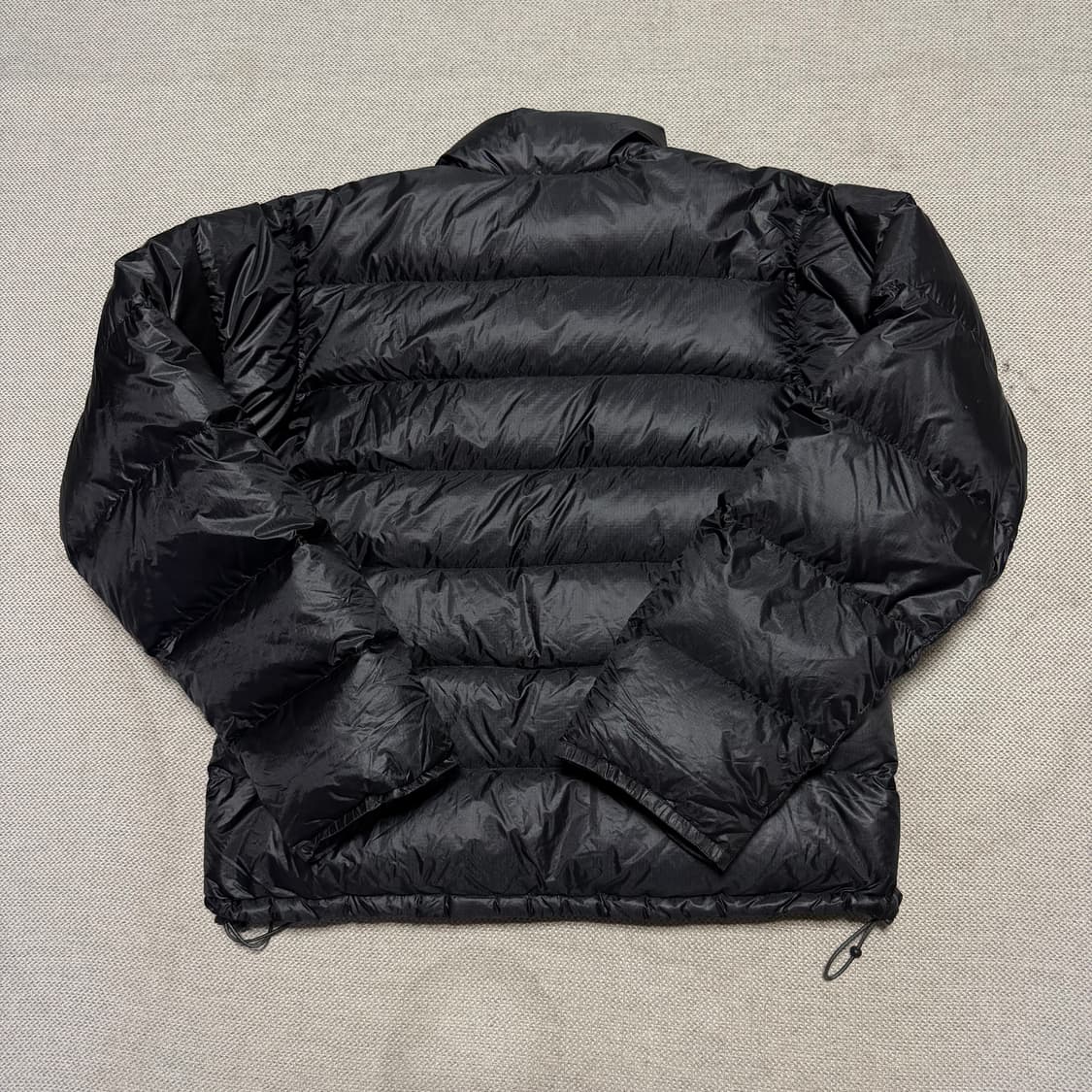 마운틴 이큅먼트 다운 패딩 상품이미지7