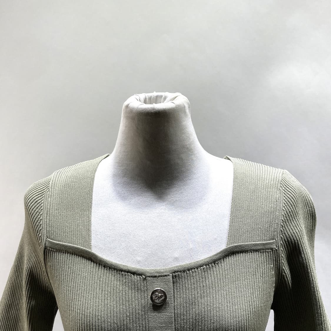 쉬즈미스 2024 여성스퀘어반팔니트 55  상품이미지2