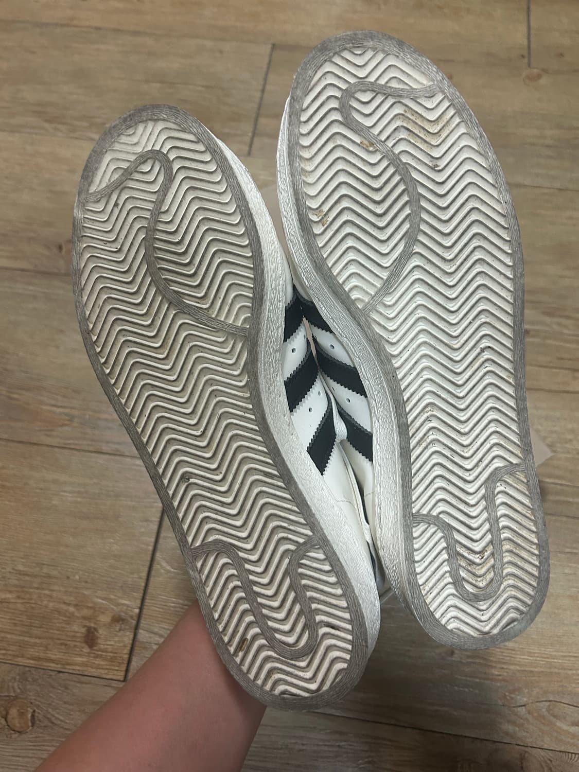 슈퍼스타82 화이트블랙 285 상품이미지4