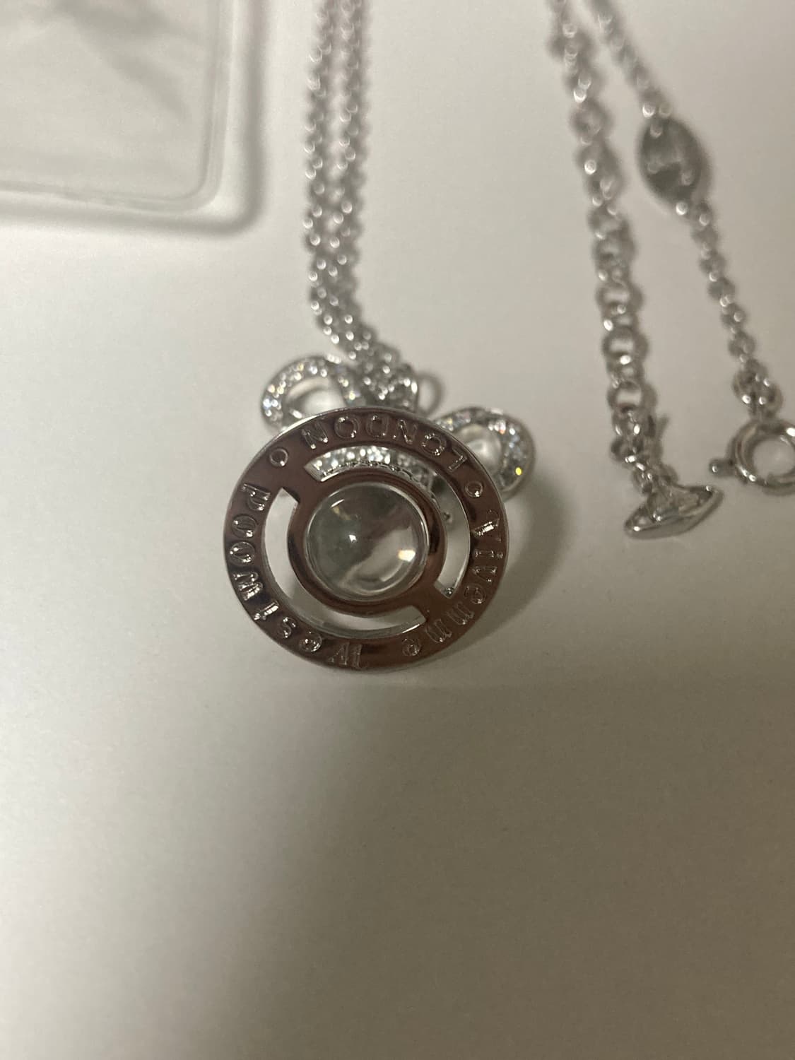 비비안웨스트우드 옥타비에 목걸이 투명 상품이미지4