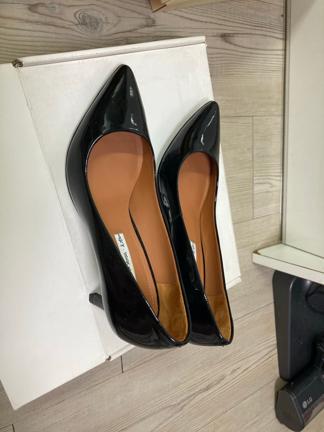 앤아더스토리즈 에나멜 구두 상품이미지3