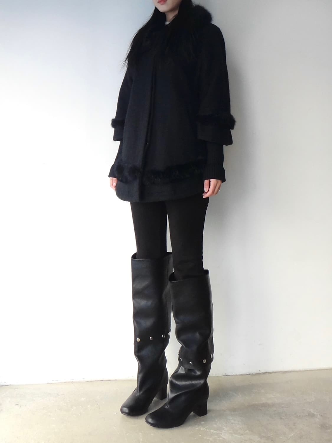 Cape fur detail rib coat / black 상품이미지6