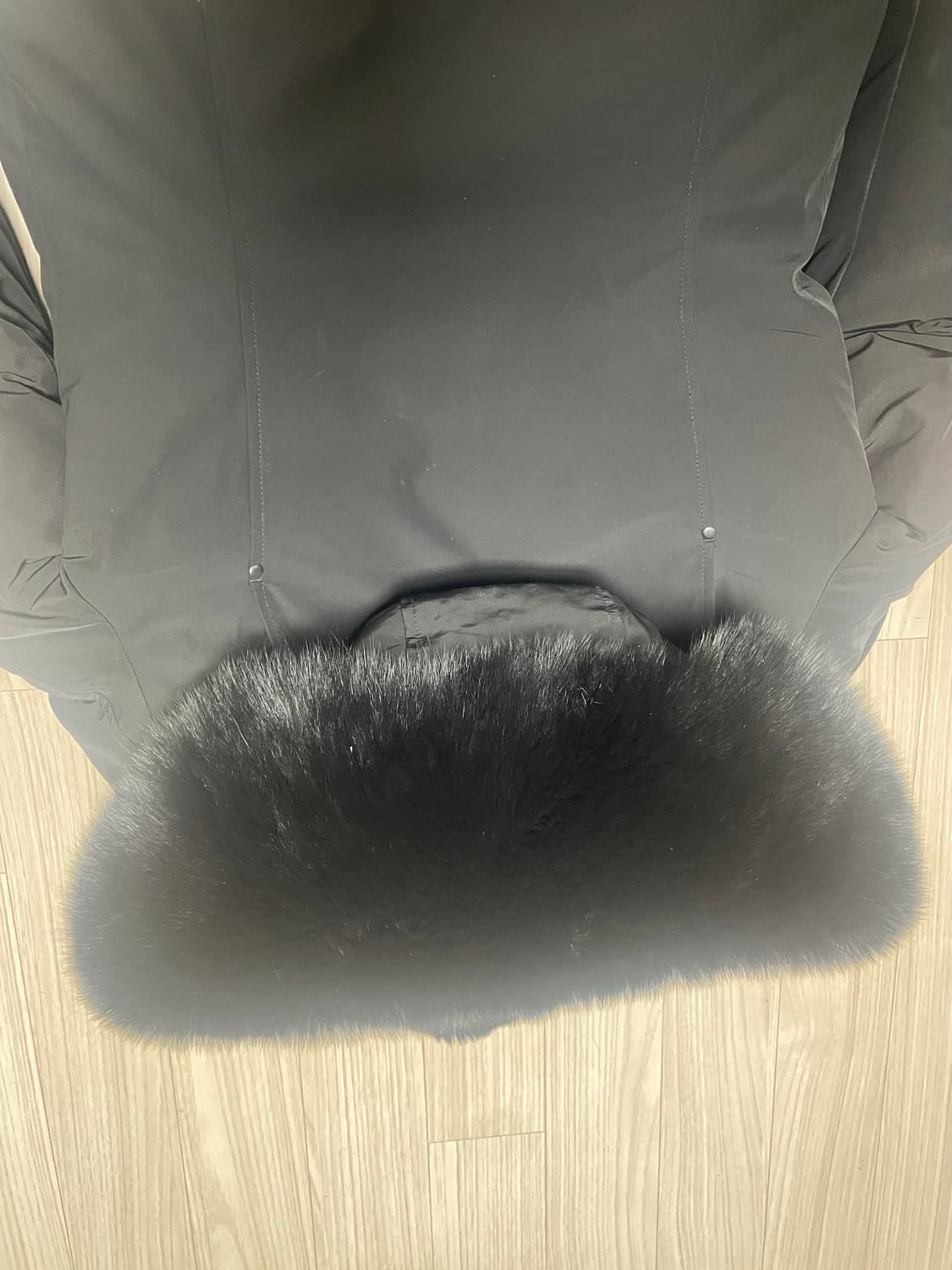 무스너클 블랙 폭스퍼 케이 에디션 여성M 상품이미지10