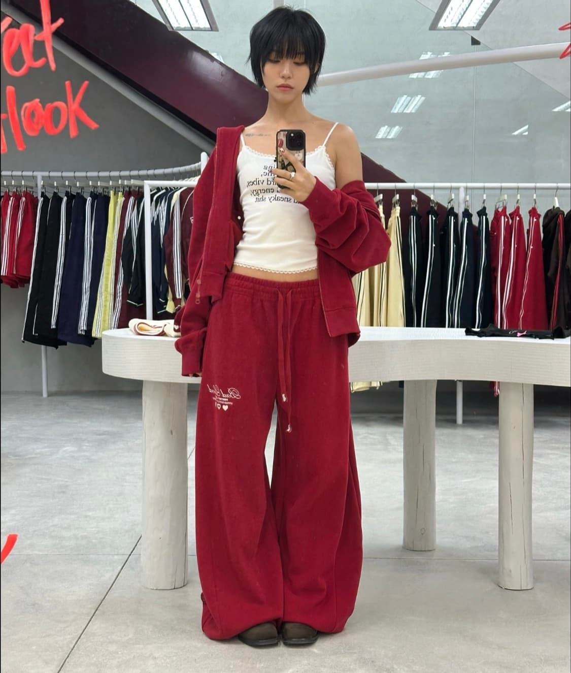 배드블러드 비욘드 후드집업 레드 상품이미지2