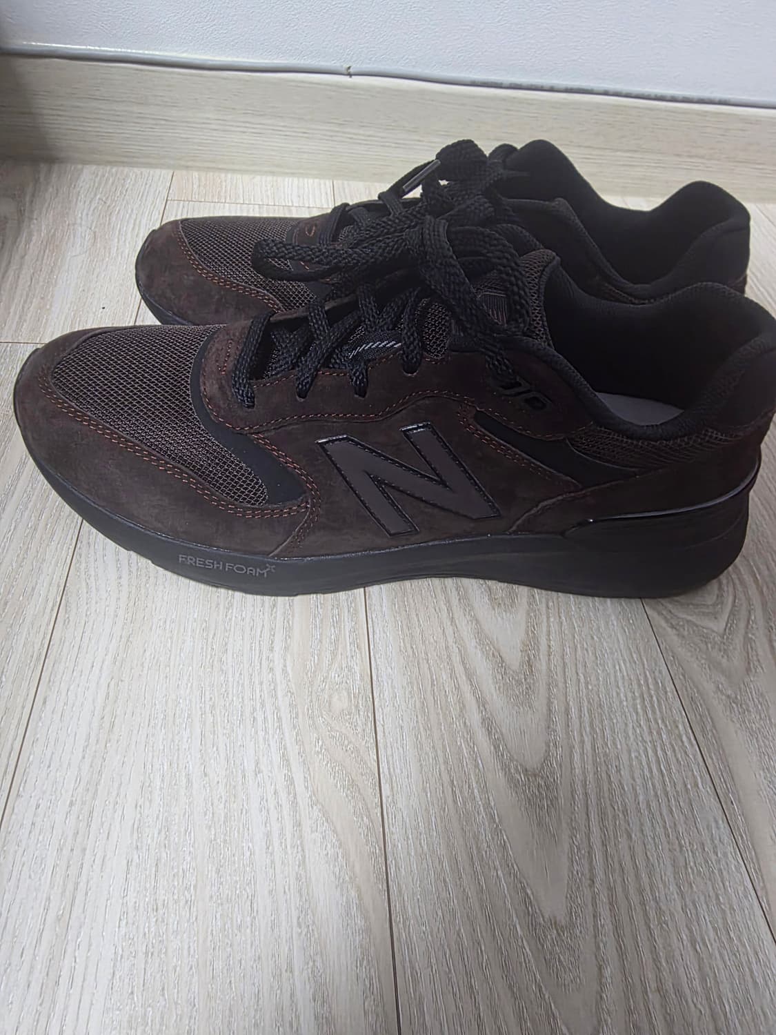 [285] 뉴발란스 880v7 브라운 MW880BD7 1회착 상품이미지1