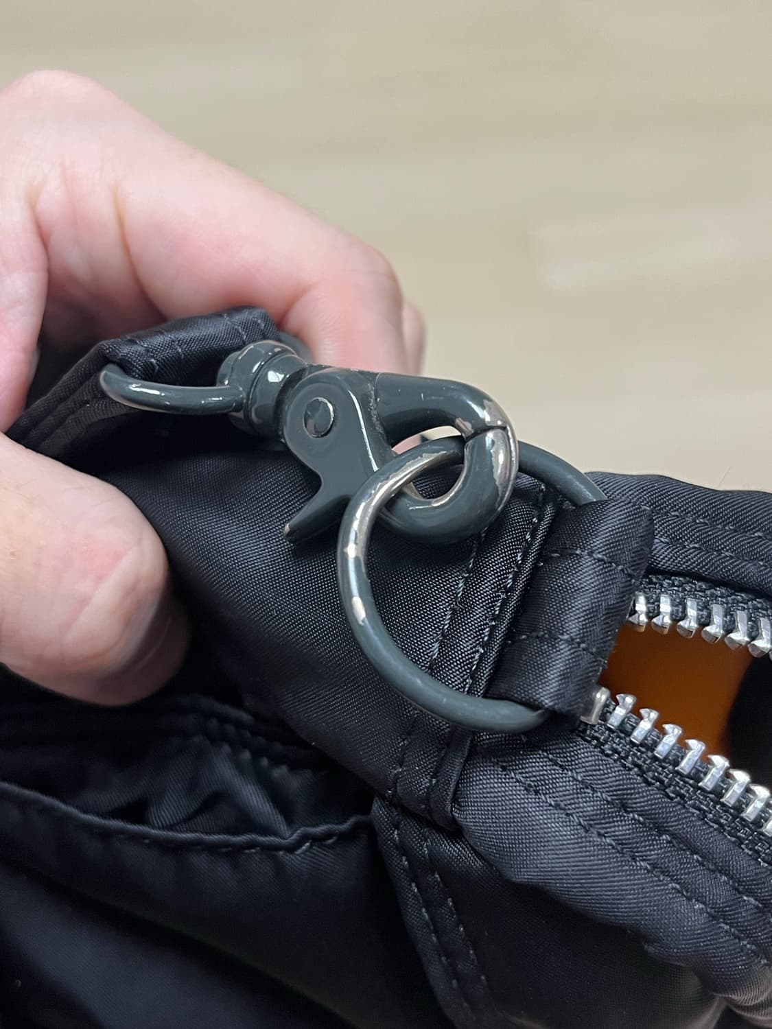 포터 탱커 크로스백 상품이미지5