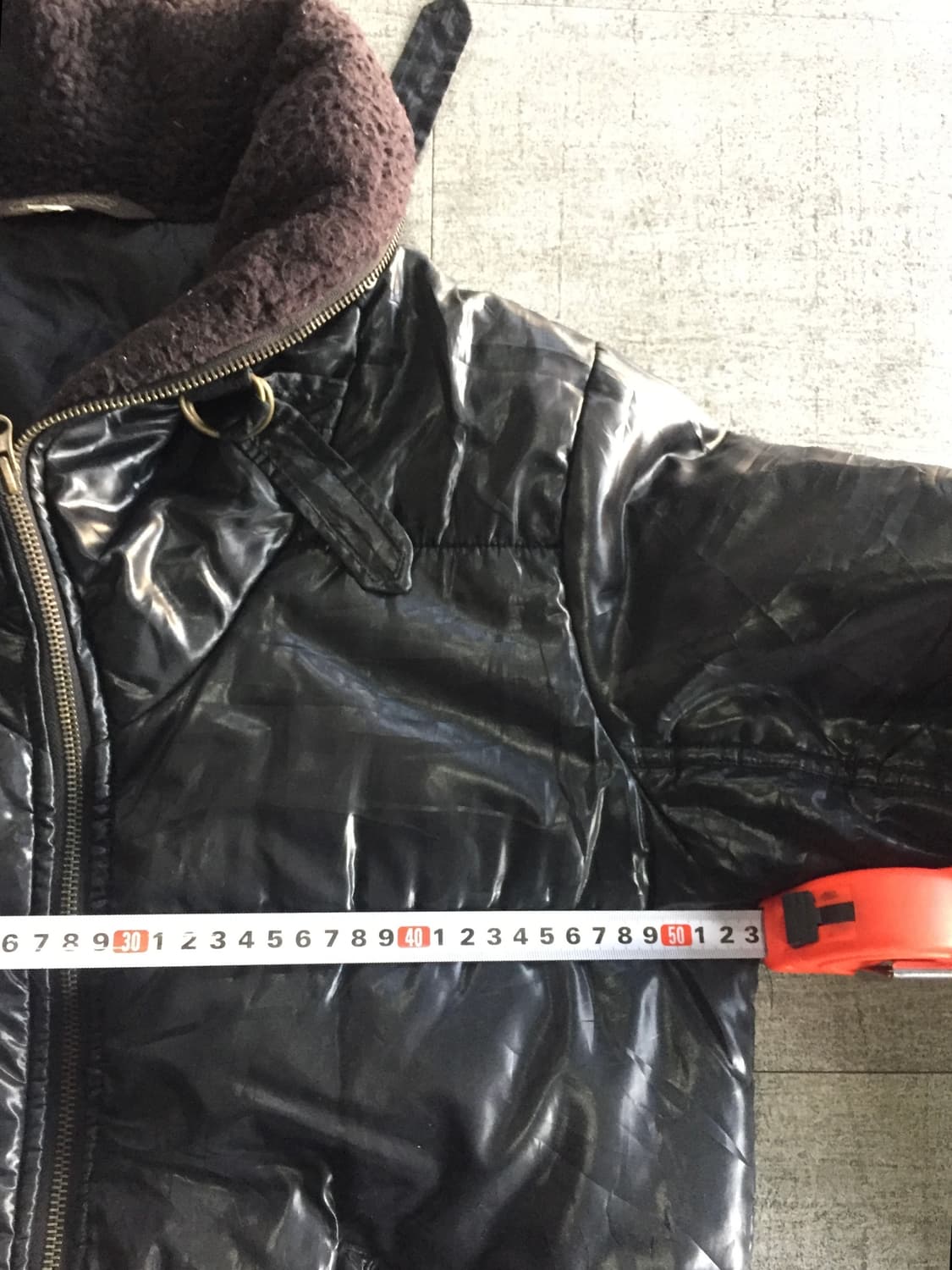 일본빈티지 Celegosip 올드스쿨스트릿보헤미안 유광패딩자켓 상품이미지2