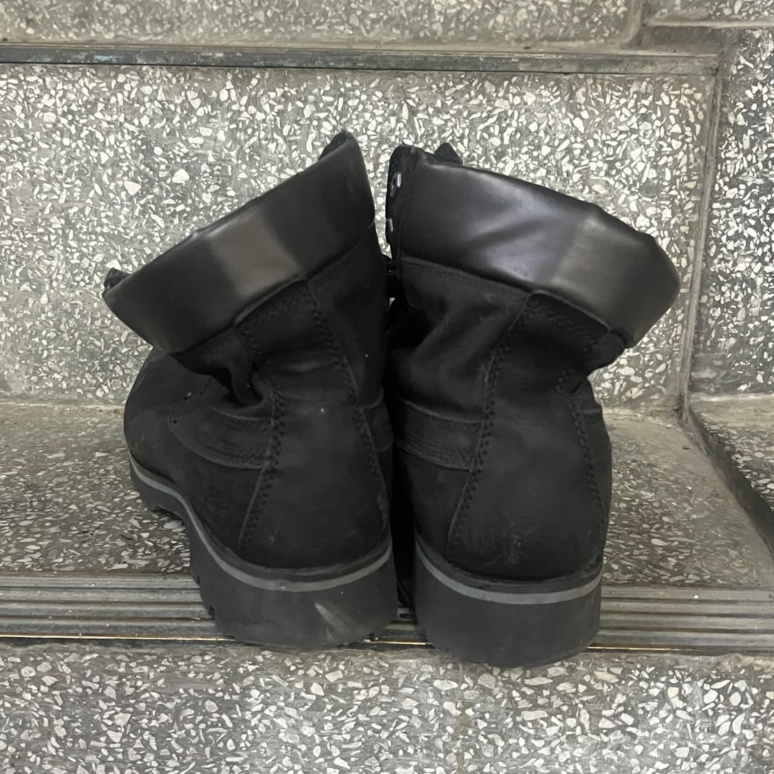팀버랜드 6인치 로우 트라이브 블랙 부츠 상품이미지3