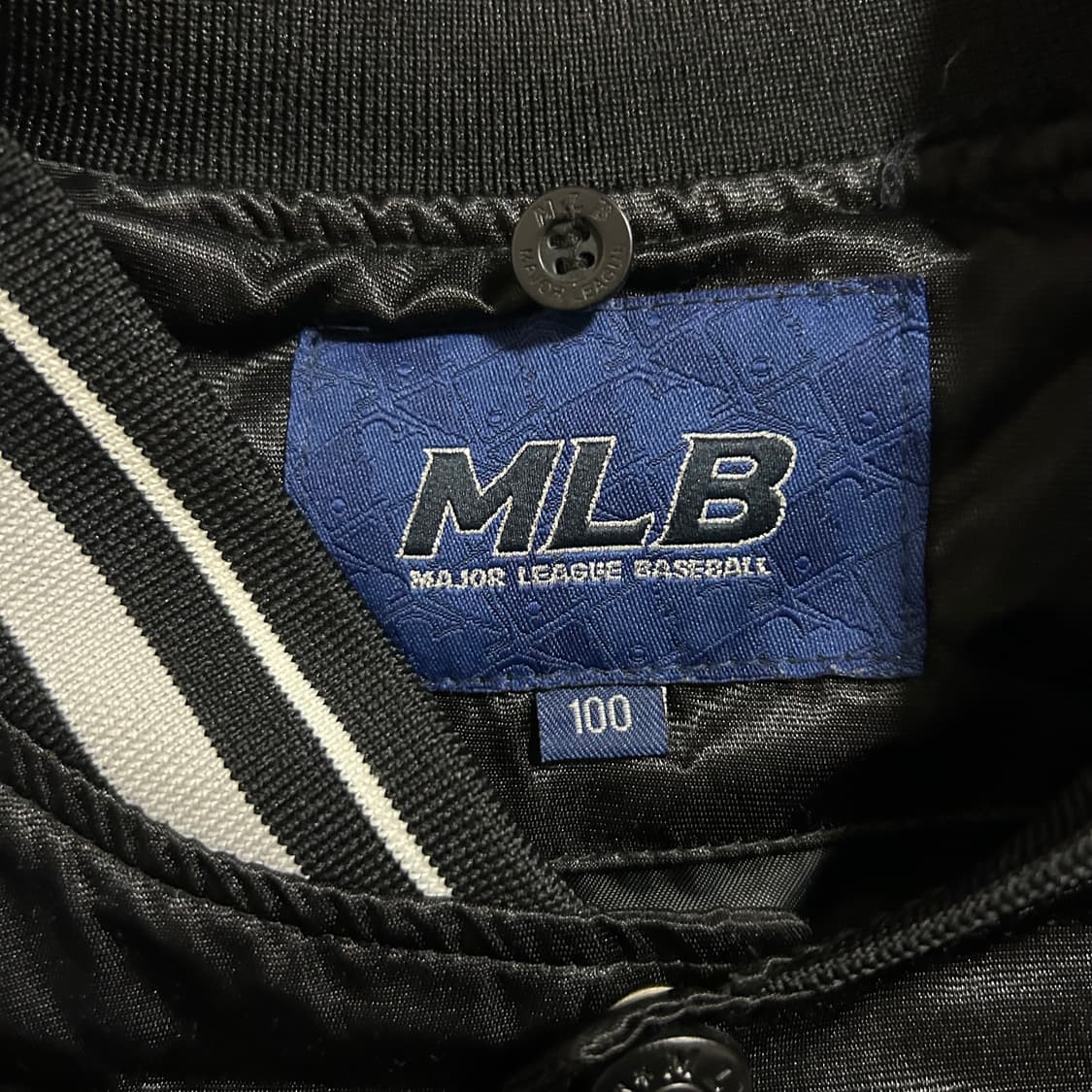 MLB 양키즈 파이핑 베이스볼 자켓(100) 상품이미지3