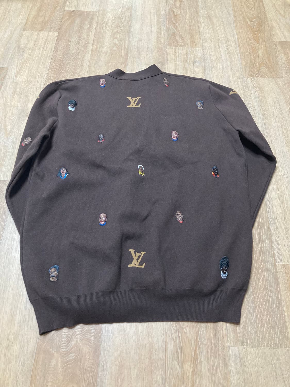 (100-105) 24SS 루이비통 엠브로이더드 코튼 가디건 상품이미지4