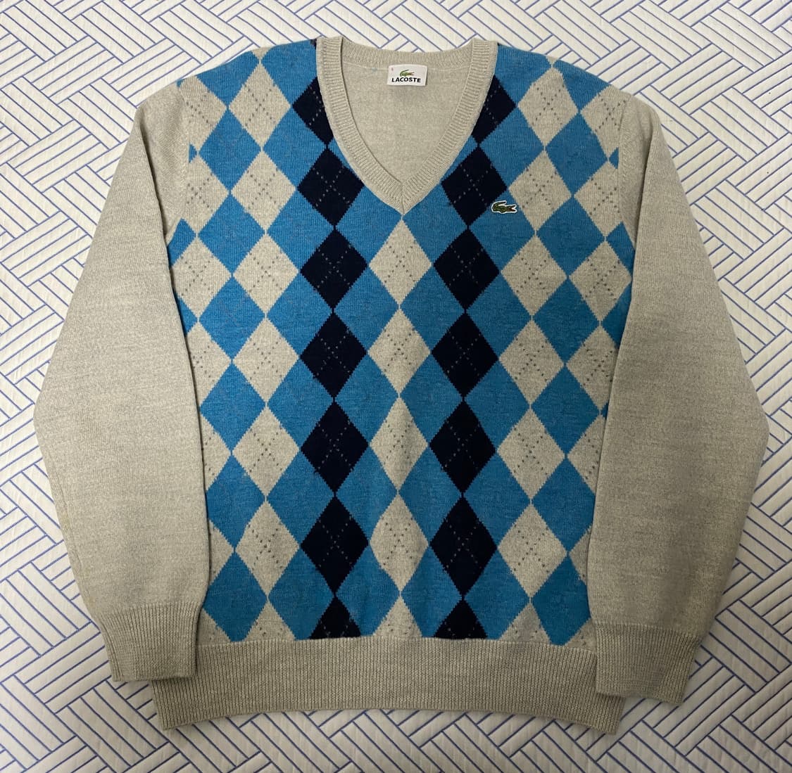 라코스테 브이넥 긴팔 니트 상품이미지1