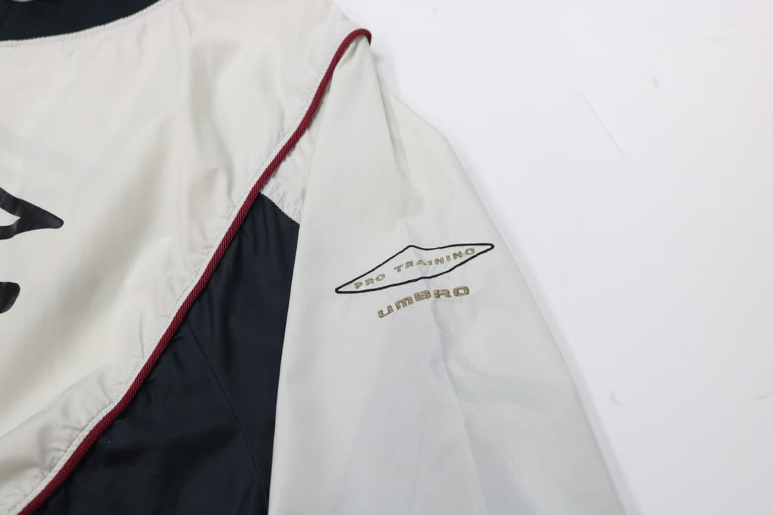 Umbro 엄브로 빈티지 데상트제 빅로고 피스테 (M-L) 상품이미지4