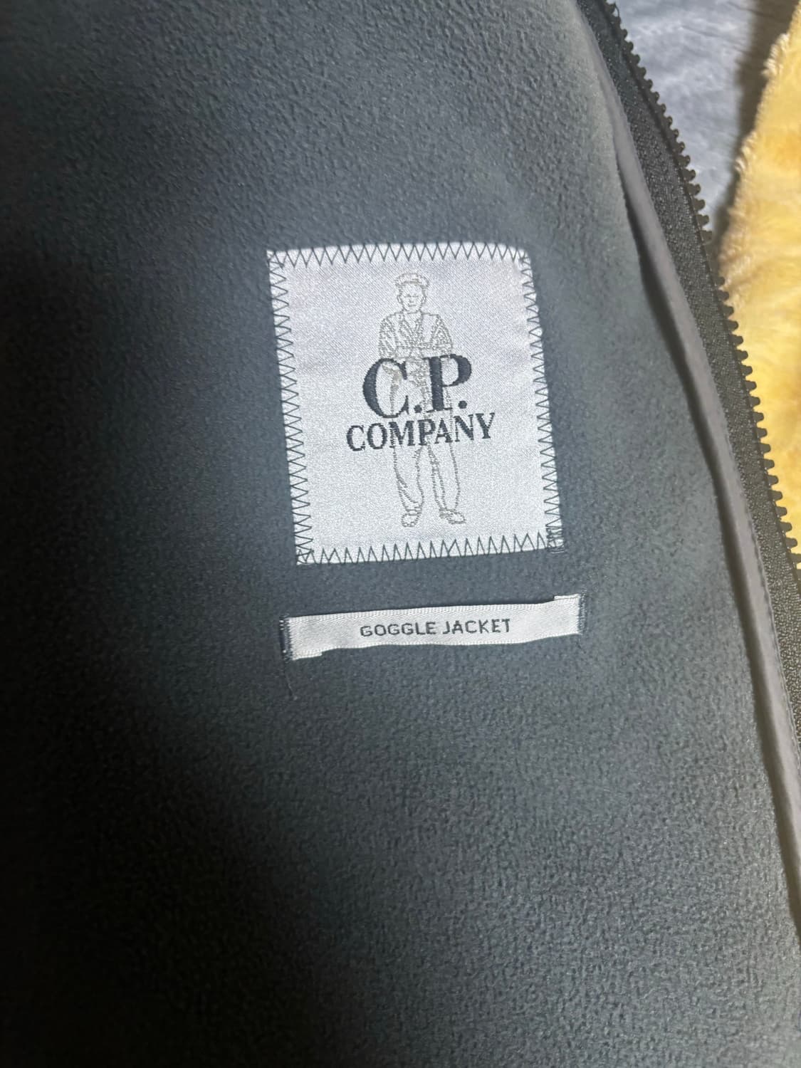 CP컴퍼니 쉘 고글 자켓 네이비 50사이즈 상품이미지4