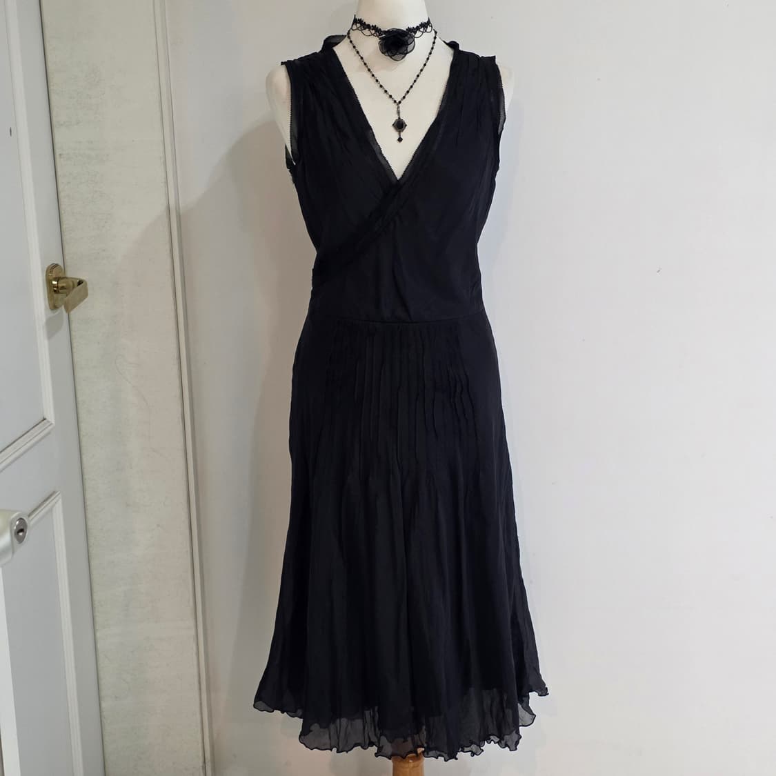 일본x유럽 빈티지)블랙 쉬폰 레이스 플리츠 고딕 셔링 새틴로맨틱 롱원피스 상품이미지1