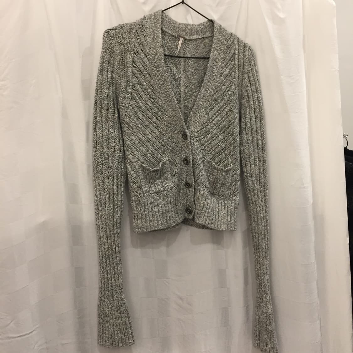 Free People 하구미 갸루 슬림핏 크롭 니트 가디건 상품이미지3