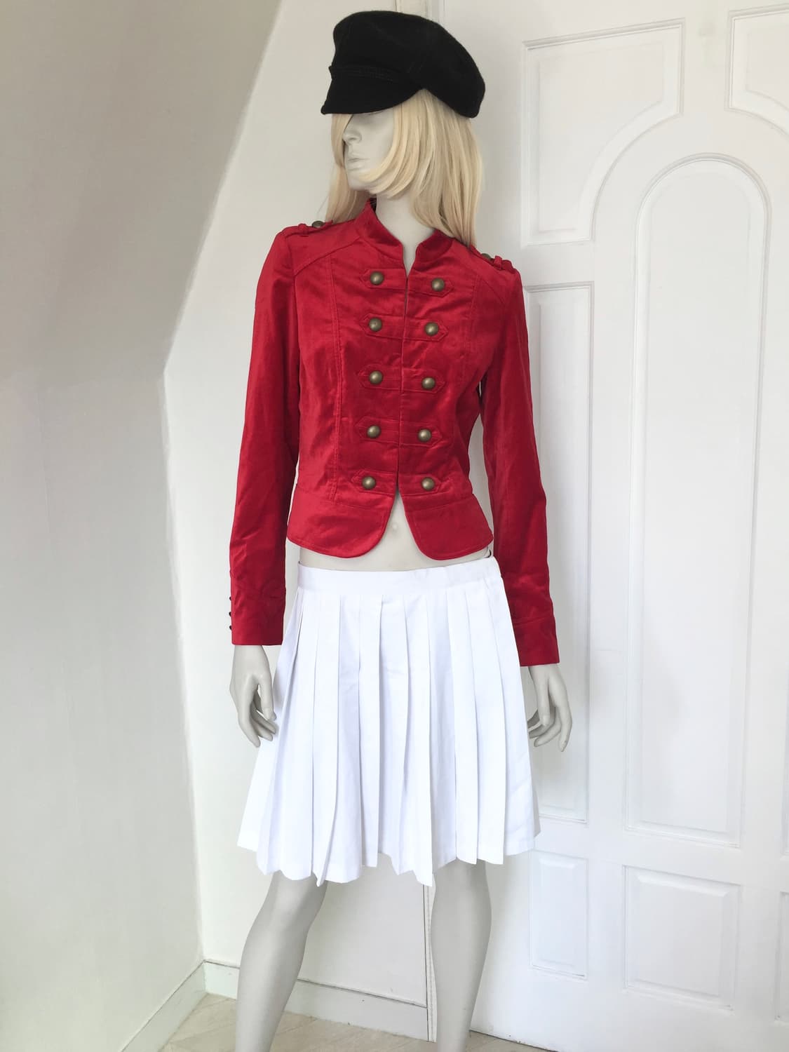 Red Velvet Napoleon-Style Jacket 상품이미지3
