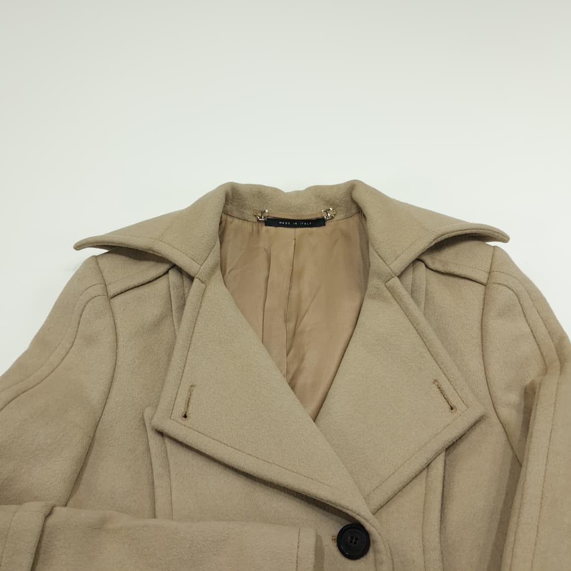 CN909 M 구찌 클래식 일본판 베이지 울 앙고라 더블 코트 상품이미지2