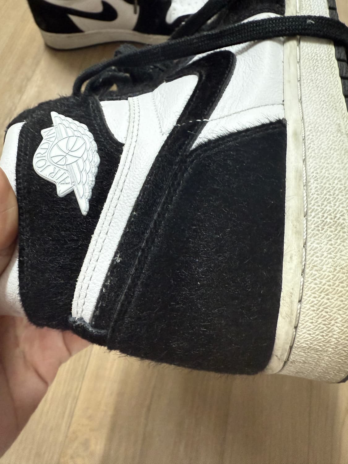 (W) 조던1 레트로 하이 트위스트 (털고래)  상품이미지4