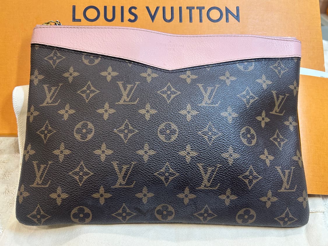 [정품/중고] 루이비통 모노그램 데일리 파우치 상품이미지1