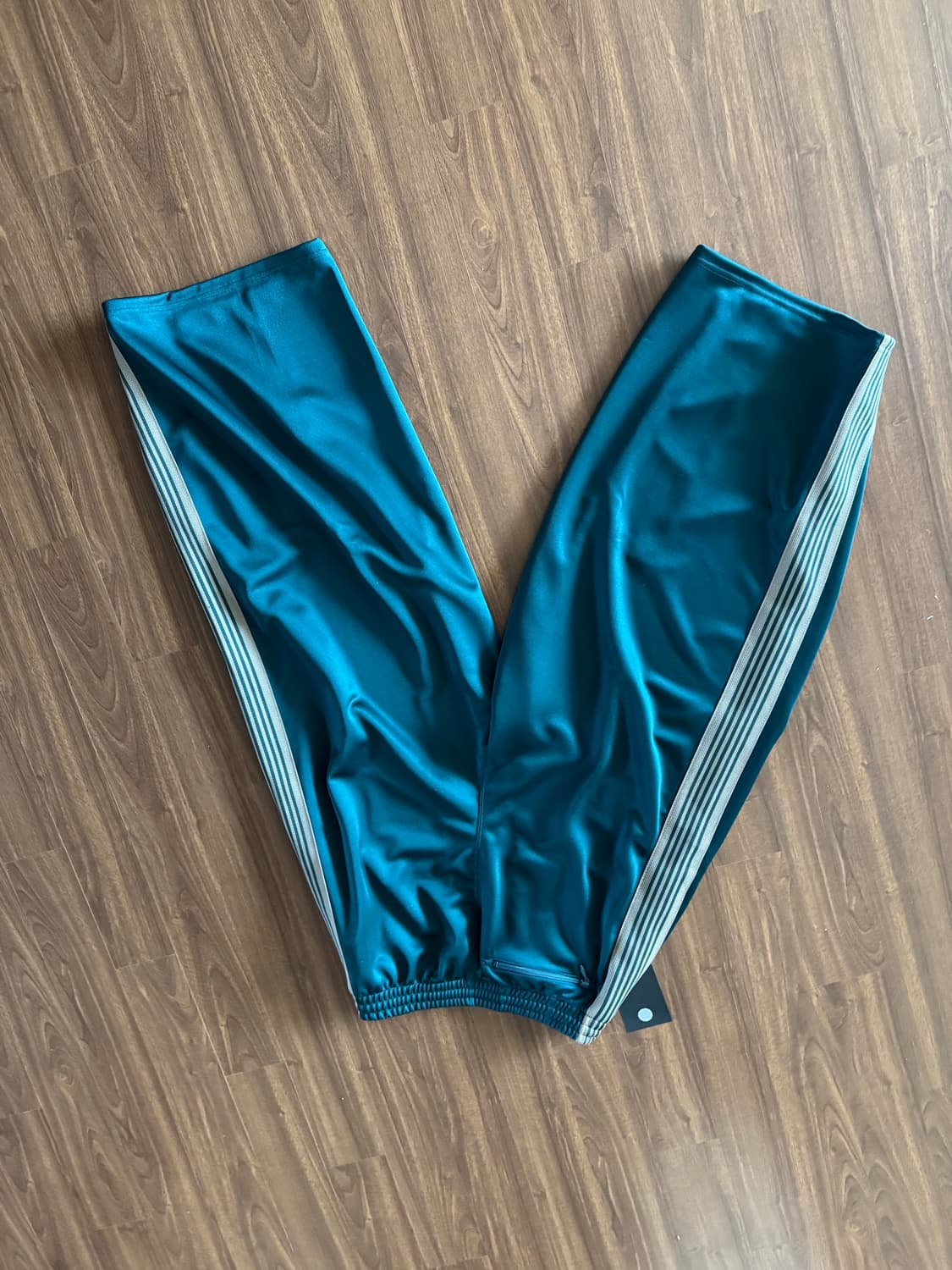 xs)니들스 hd트랙팬츠 그린 26ss 상품이미지3