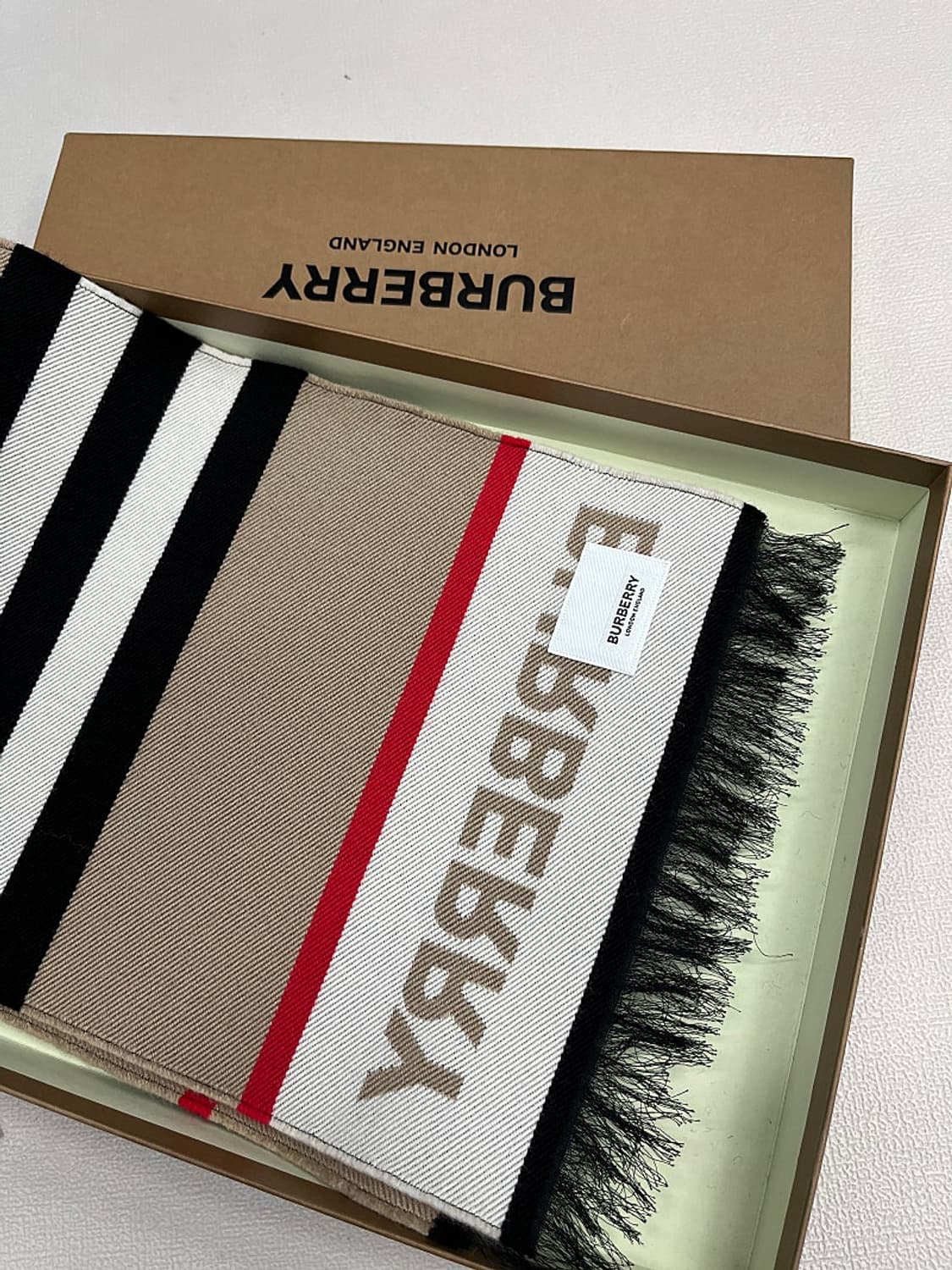 버버리 신형 코튼 숏 머플러  상품이미지7