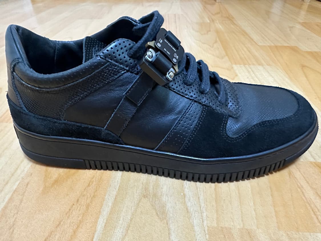 1017 ALYX 9SM 버클 스니커즈 블랙 42 사이즈 (270) 상품이미지4