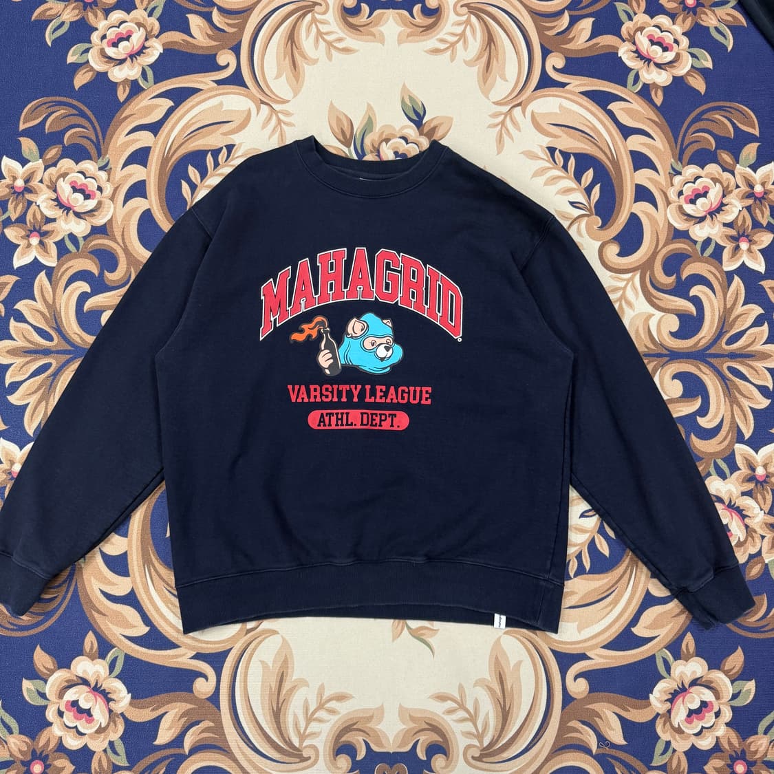 (L)마하그리드 Mahagrid 스펠아웃 맨투맨(네이비) 상품이미지1