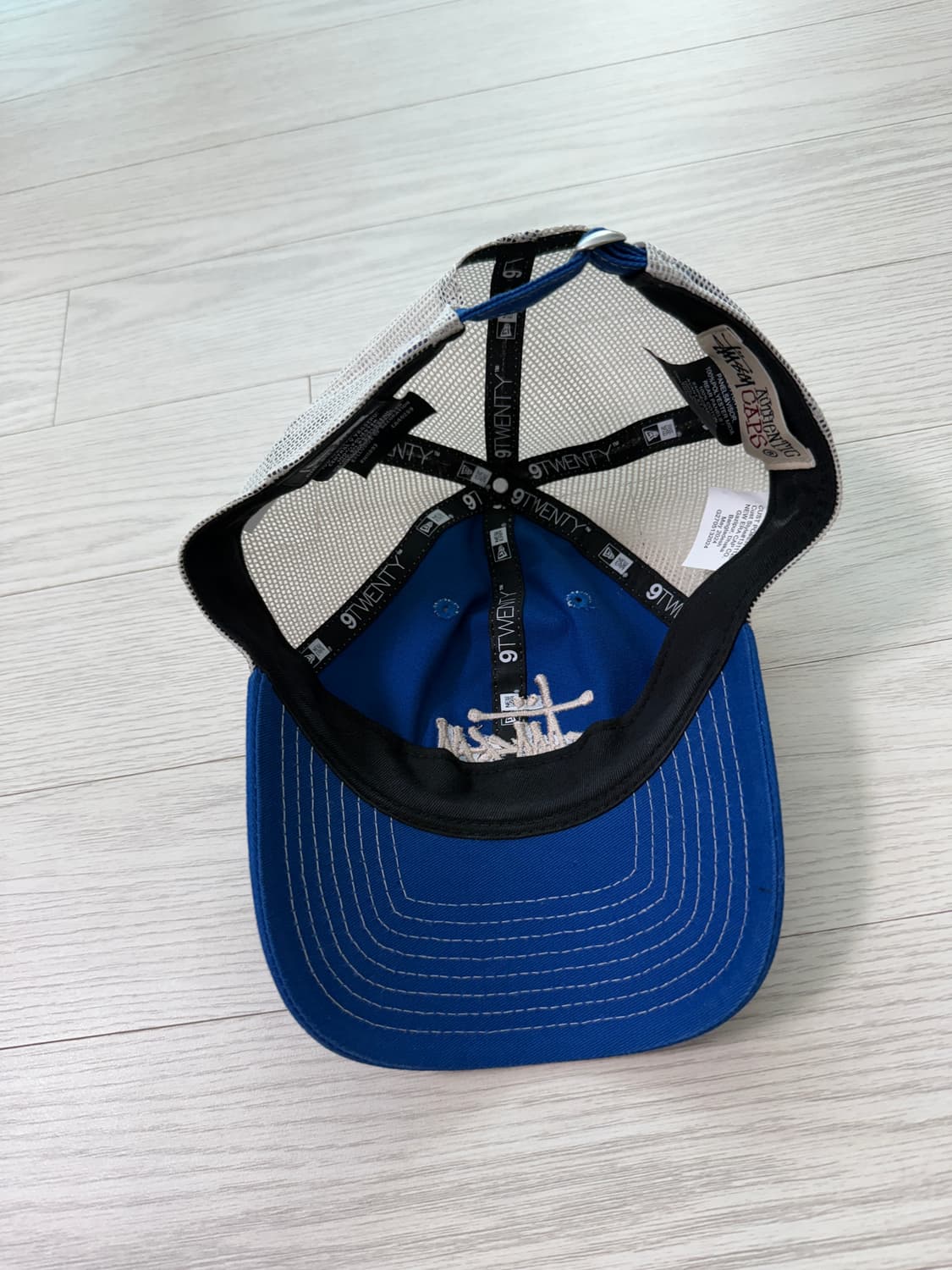 스투시 뉴에라 콜라보 트러커캡 블루 상품이미지3