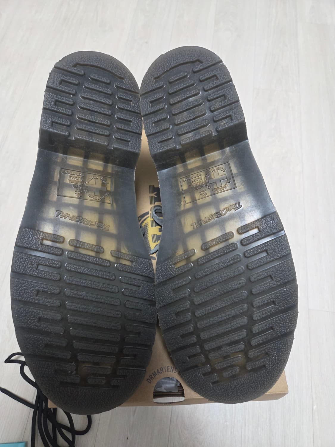 닥터마틴 280 실버아카시아 상품이미지5