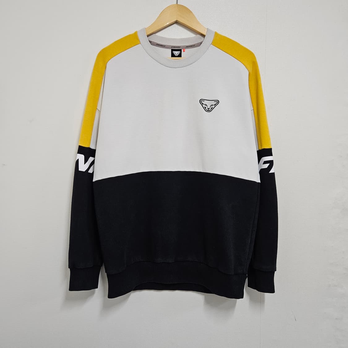 M 95-100) 다이나핏 화이트 블랙 맨투맨 상품이미지2