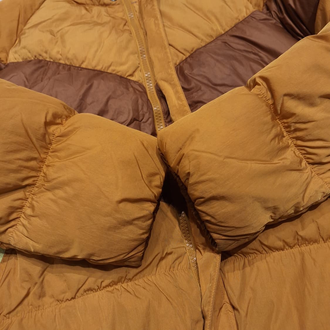 나이키 된장 브라운 배색 빅스우시 올드스쿨 덕다운 오리털 다운 필 패딩 상품이미지6