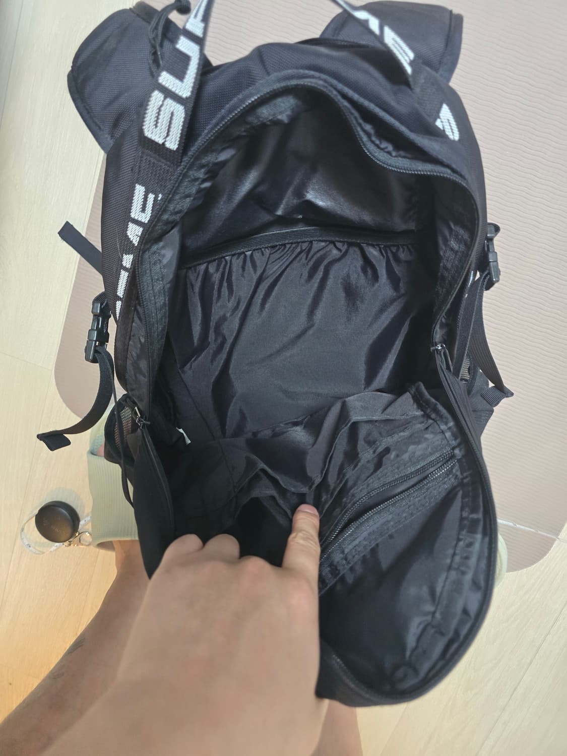 슈프림 백팩 팝니다 상품이미지3