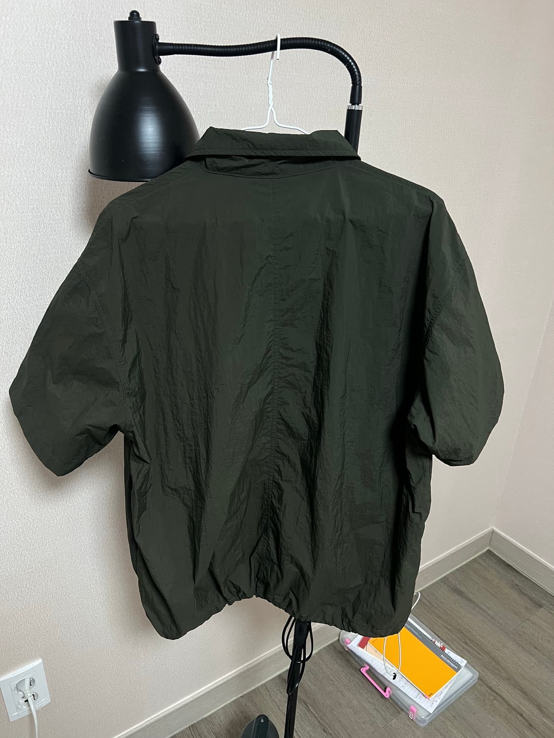 유니폼 브릿지 나일론 하프셔츠 카키 (M) 상품이미지8