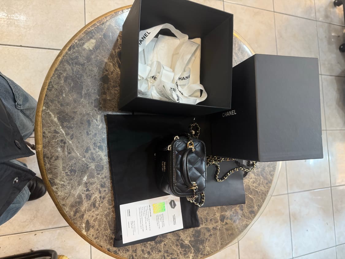 정품 샤넬 스몰 체인 코스메틱 케이스백 팝니다 상품이미지1