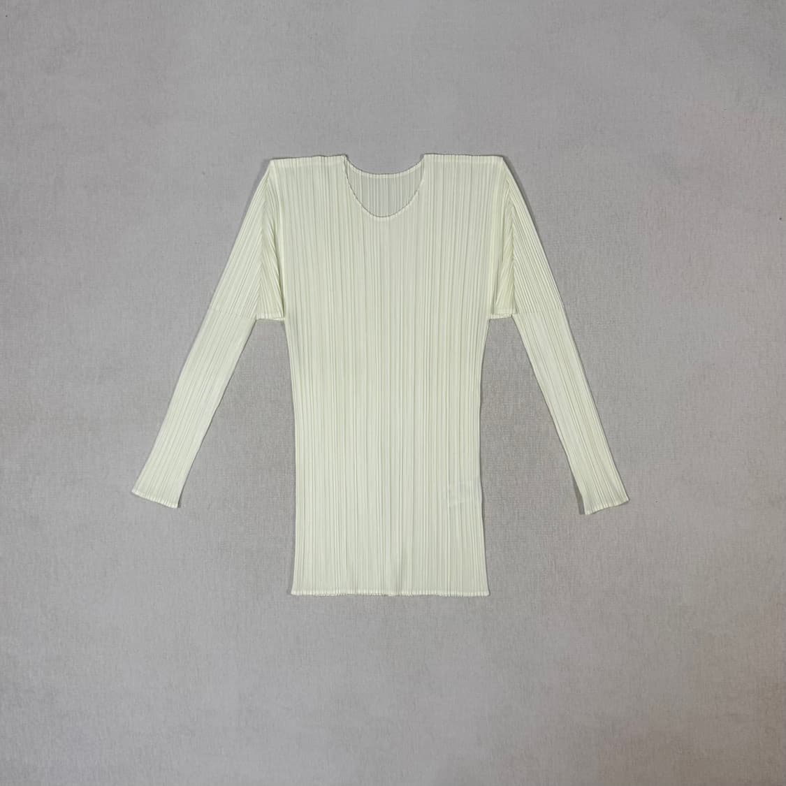 Ivory Long Sleeve Top 상품이미지1