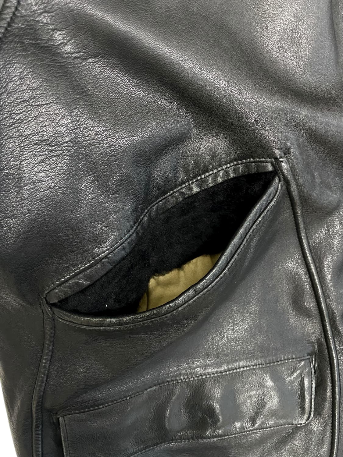 8-90's Chevignon 소가죽 헌팅 자켓 상품이미지7