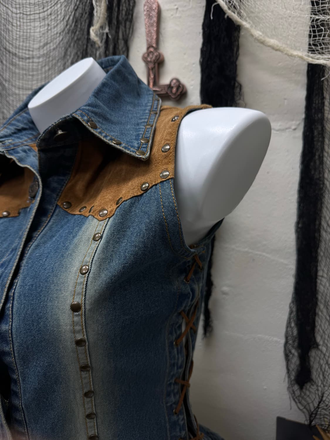 90s Swarm swede stud lace up western ves 상품이미지3