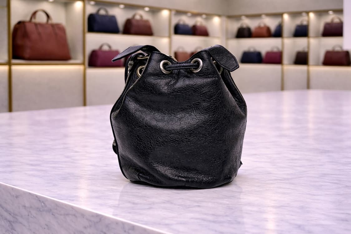 [A급] 발렌시아가 르 카골 램스킨 버킷백 XS 판매합니다!!! 상품이미지2