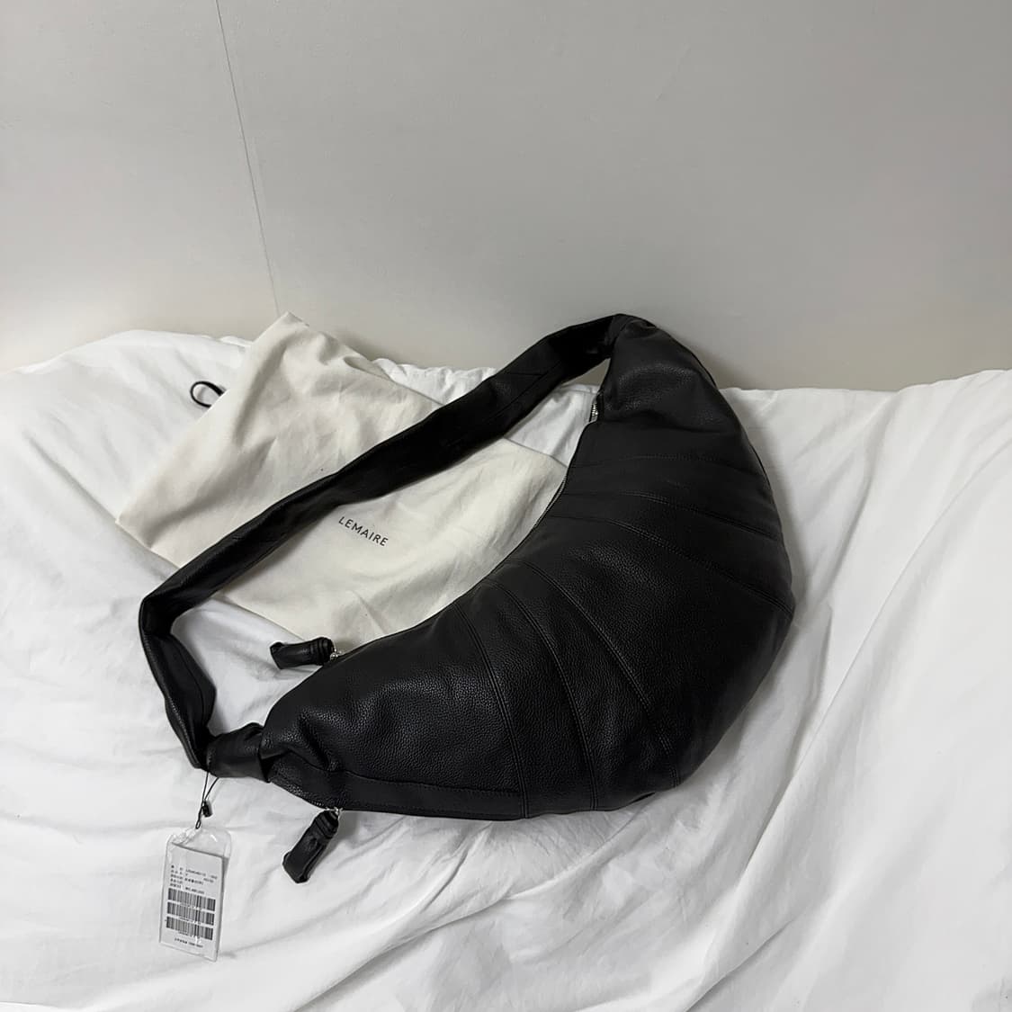 르메르 크루아상백 라지 그레인레더 블랙 상품이미지1