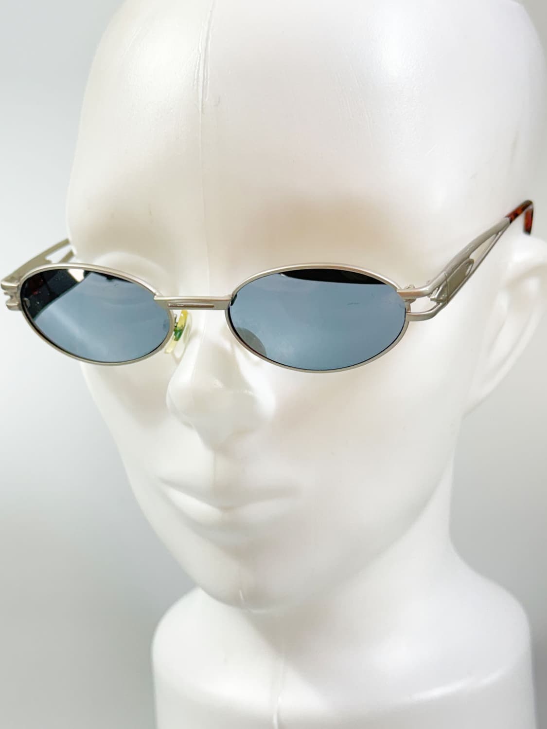90s JOANNA 실버 슬림 오벌 프레임 빈티지 선글라스 상품이미지8