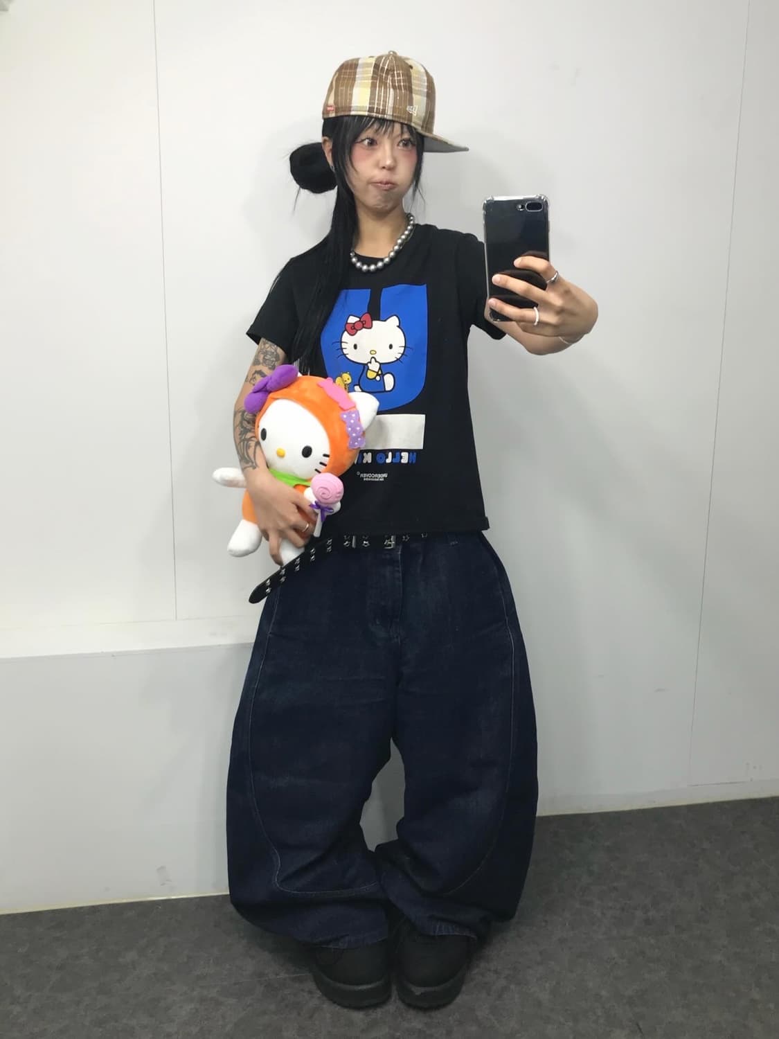 헬로키티 X 언더커버 콜라보 반팔 티셔츠 상품이미지2