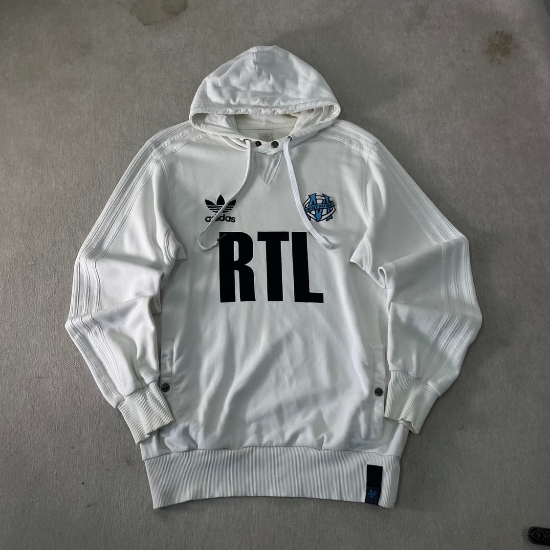 100 아디다스 마르세유 한정판 후드티 상품이미지1