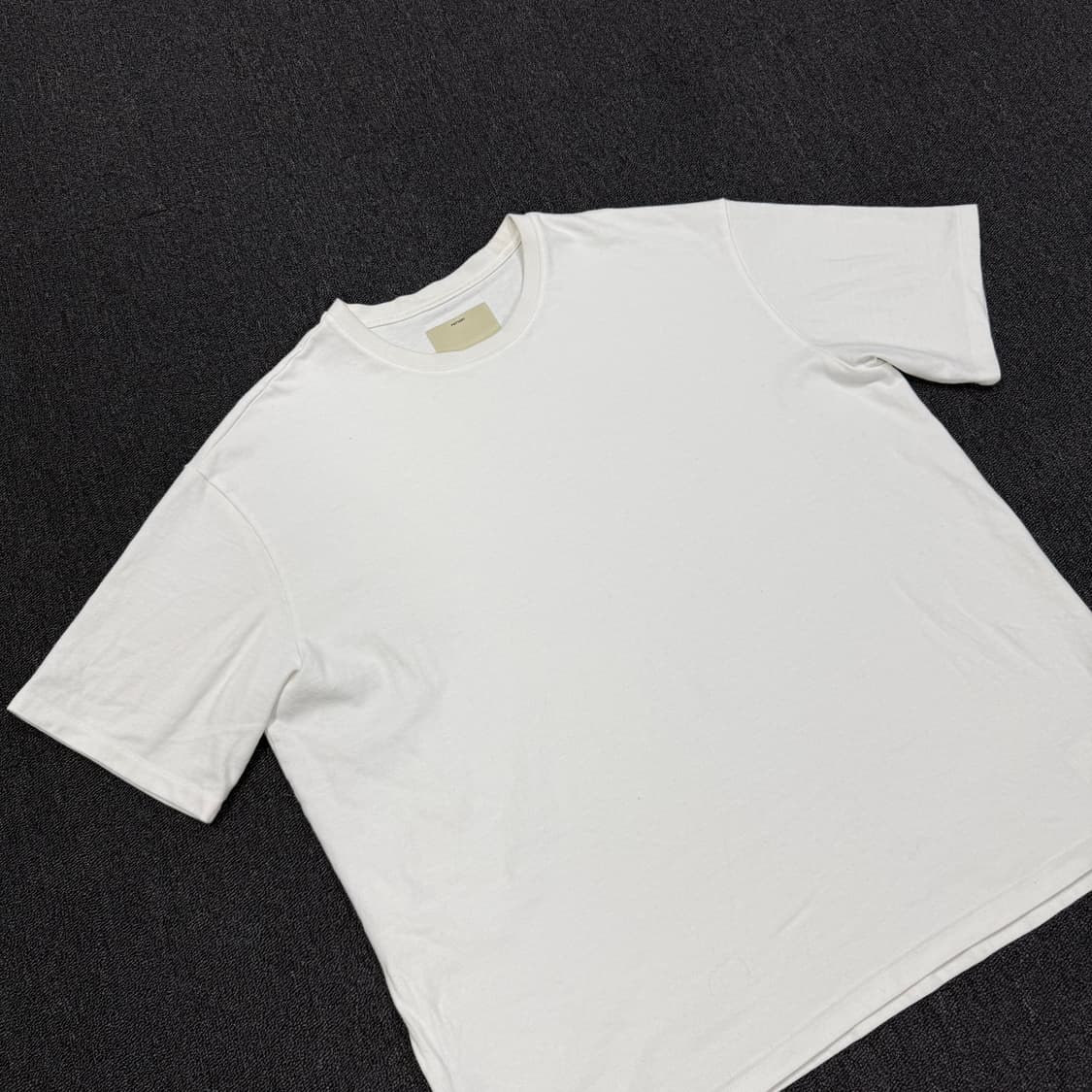 포터리 화이트 반팔 티셔츠  상품이미지2