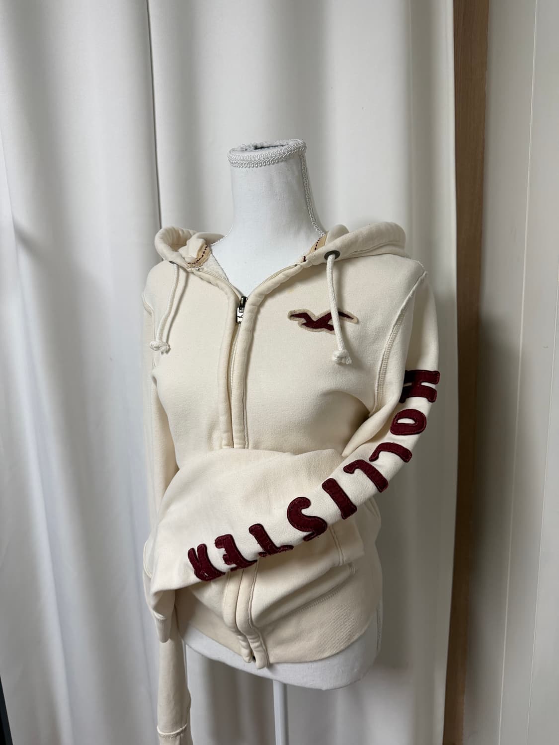 유일)홀리스터 아이보리 버건디 팔로고 후드집업 상품이미지2