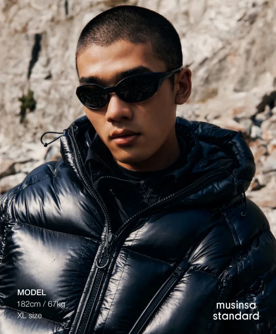 무신사 스탠다드 후드 푸퍼 유광 패딩 블랙 2XL 상품이미지1