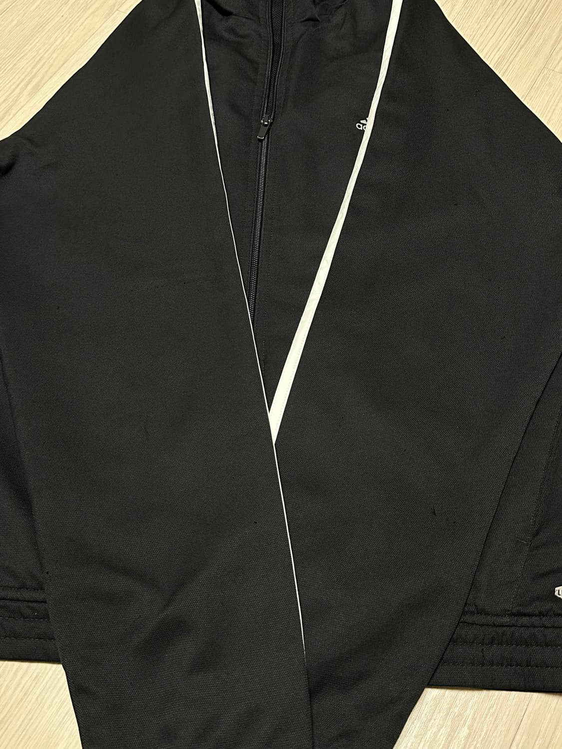아디다스 ADIDAS 삼각로고 사이드라인 바람막이 자켓 블랙 상품이미지5
