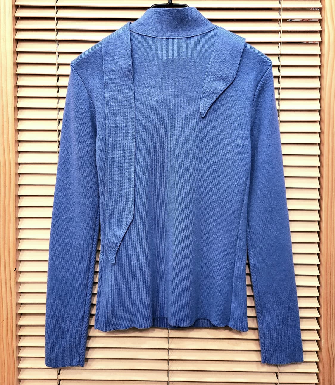 (새상품)에고이스트 타이포인트 스카시조직 슬림니트 상품이미지3