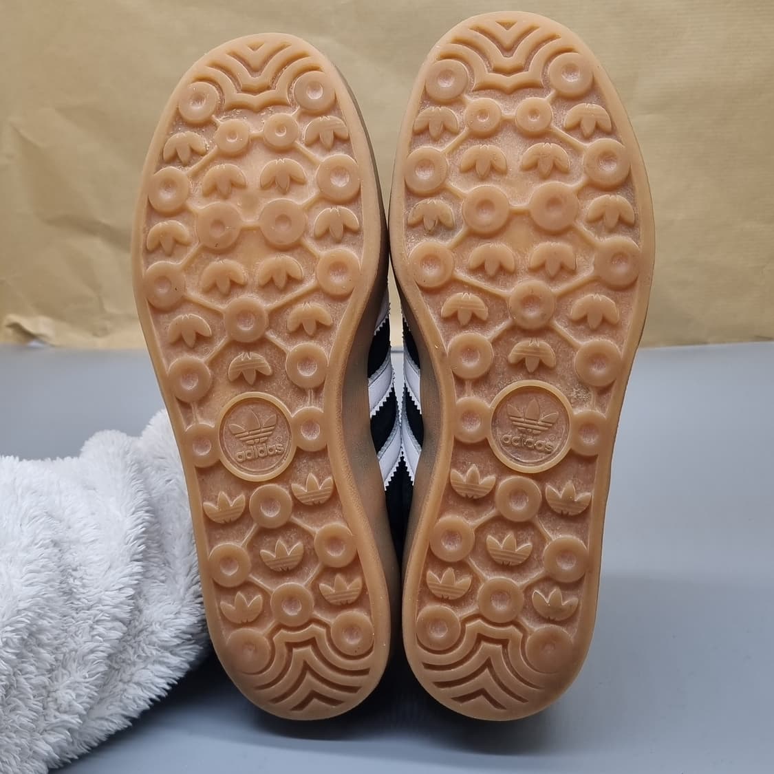 아디다스 가젤 인도어 블랙 스니커즈240 상품이미지3