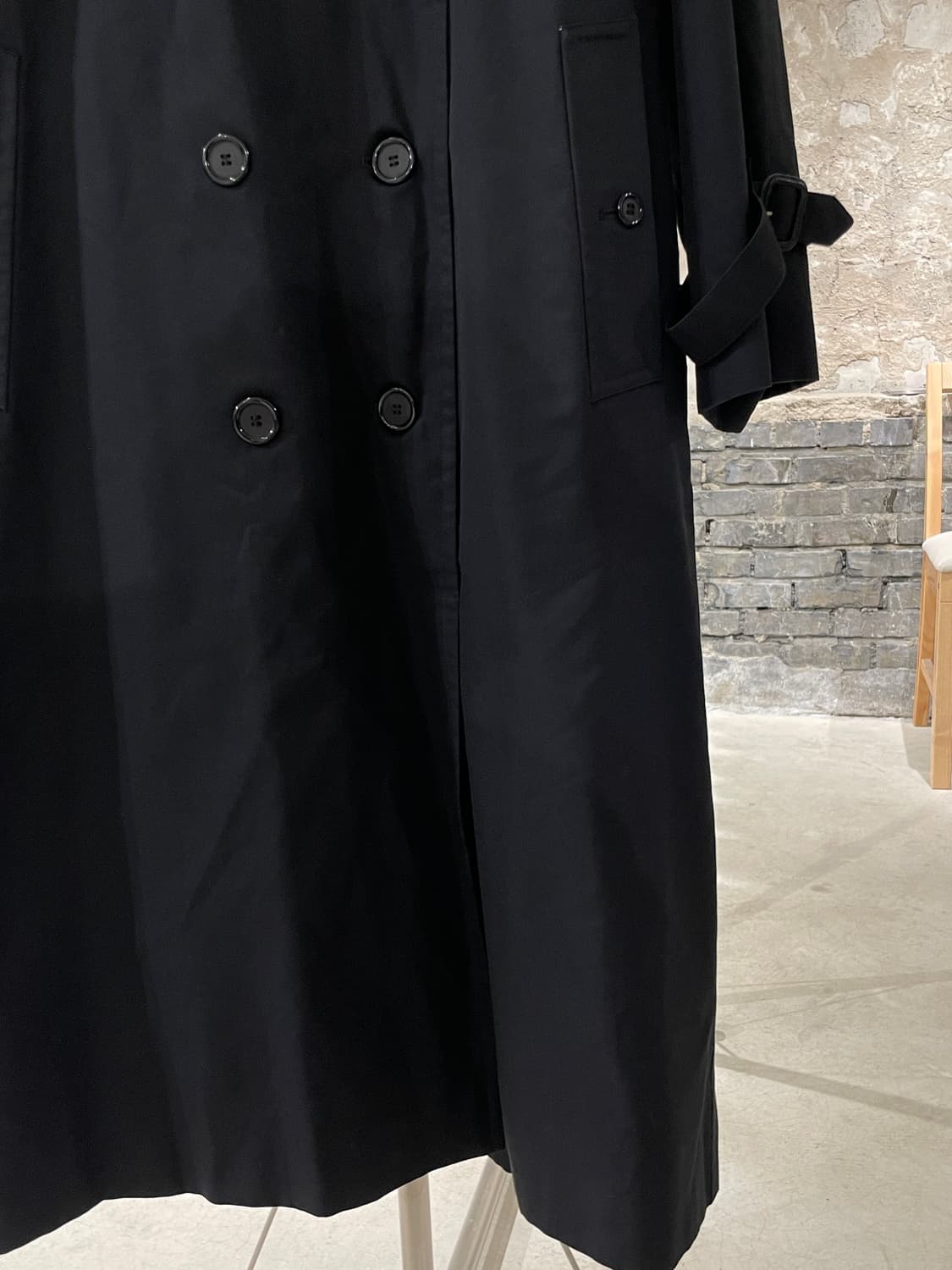 버버리 블랙 클래식 벨티드 트렌치 코트 상품이미지5