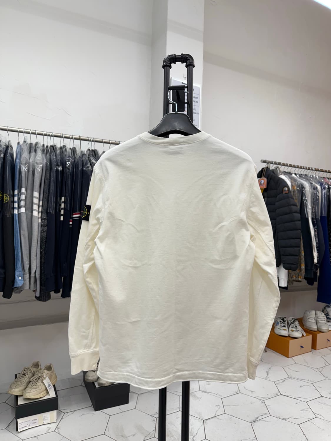 [L] 스톤아일랜드 와펜 롱슬리브 상품이미지2